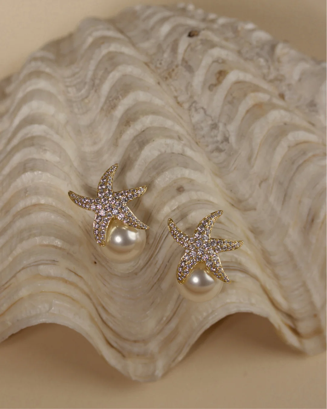 *PRE-ORDER FOR EST. 12TH AUGUST* Marina Pearl Earrings - Image 5